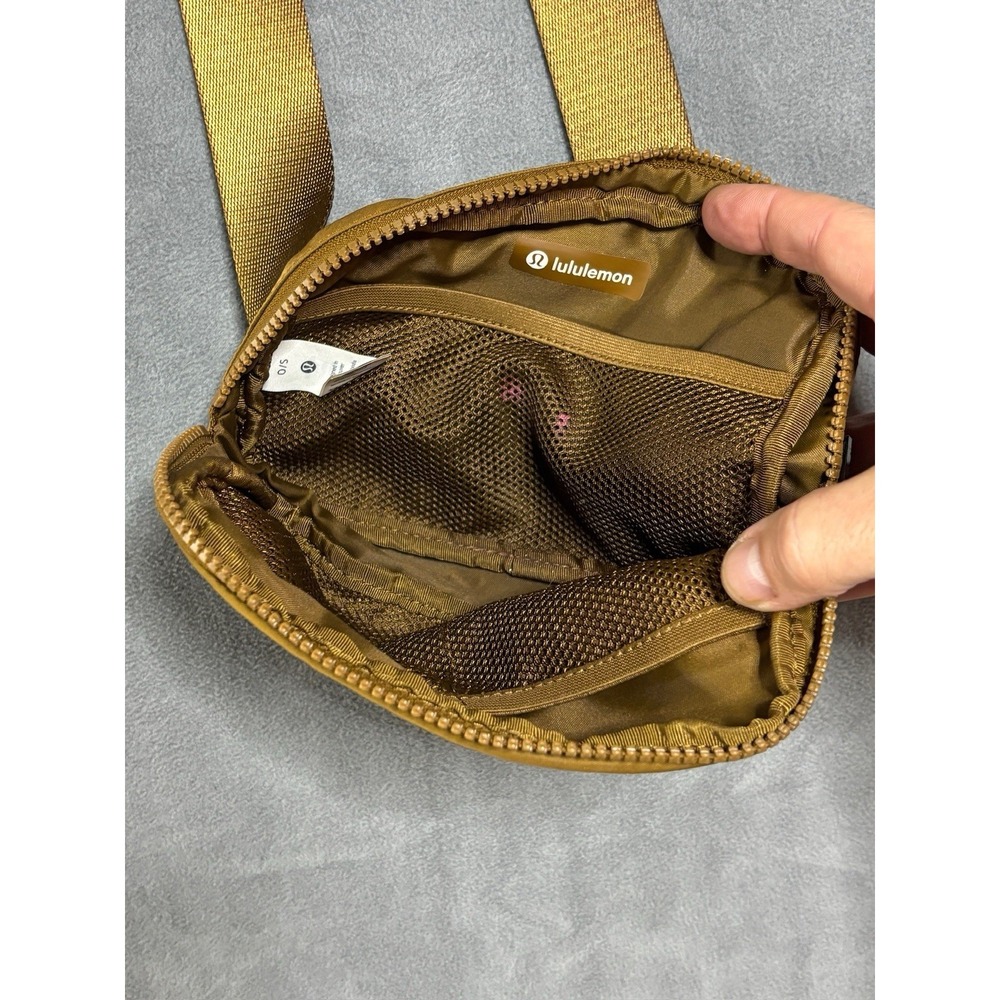 Lululemon Everywhere Belt Bag - 1L - Burnt Caramel Waist Bag Fanny Pack As Is - Picture 5 of 9